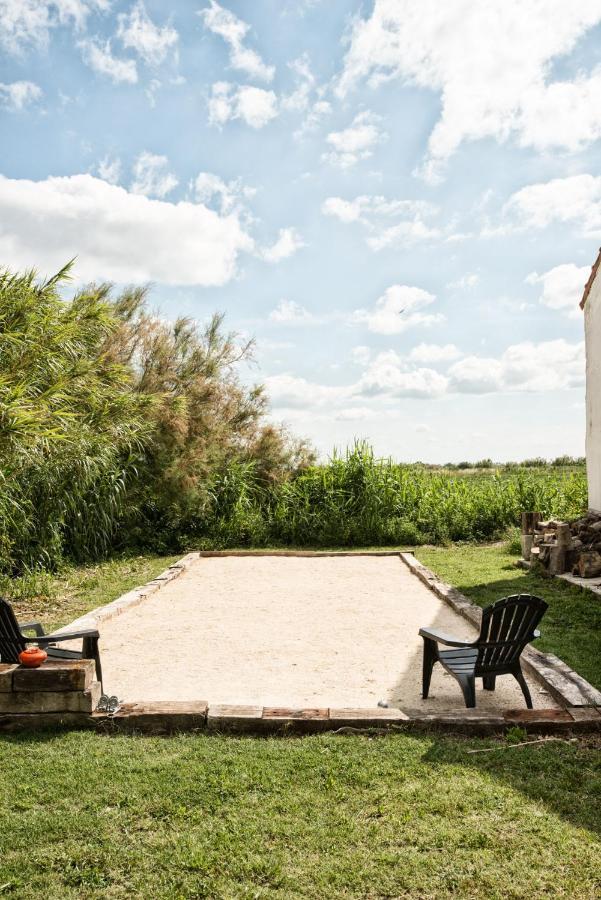 Mas De Bouvet En Camargue Bed & Breakfast Albaron Dış mekan fotoğraf